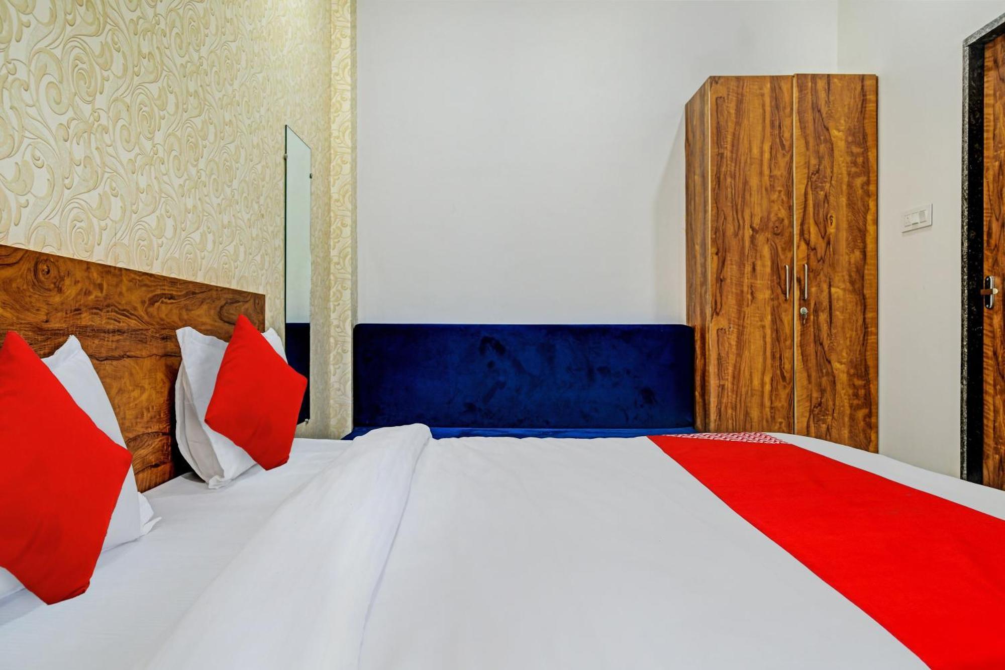 Oyo Flagship Hotel Blue Tick Indore Exterior foto