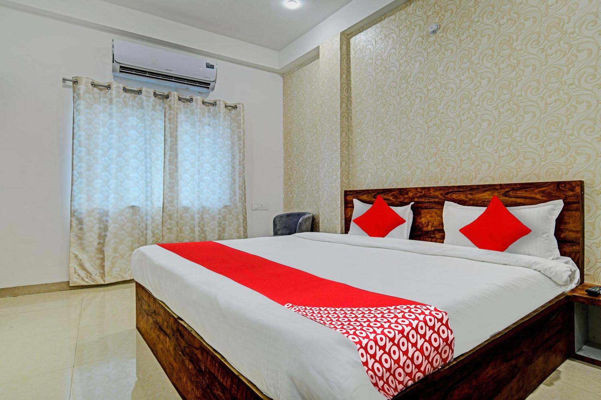 Oyo Flagship Hotel Blue Tick Indore Exterior foto