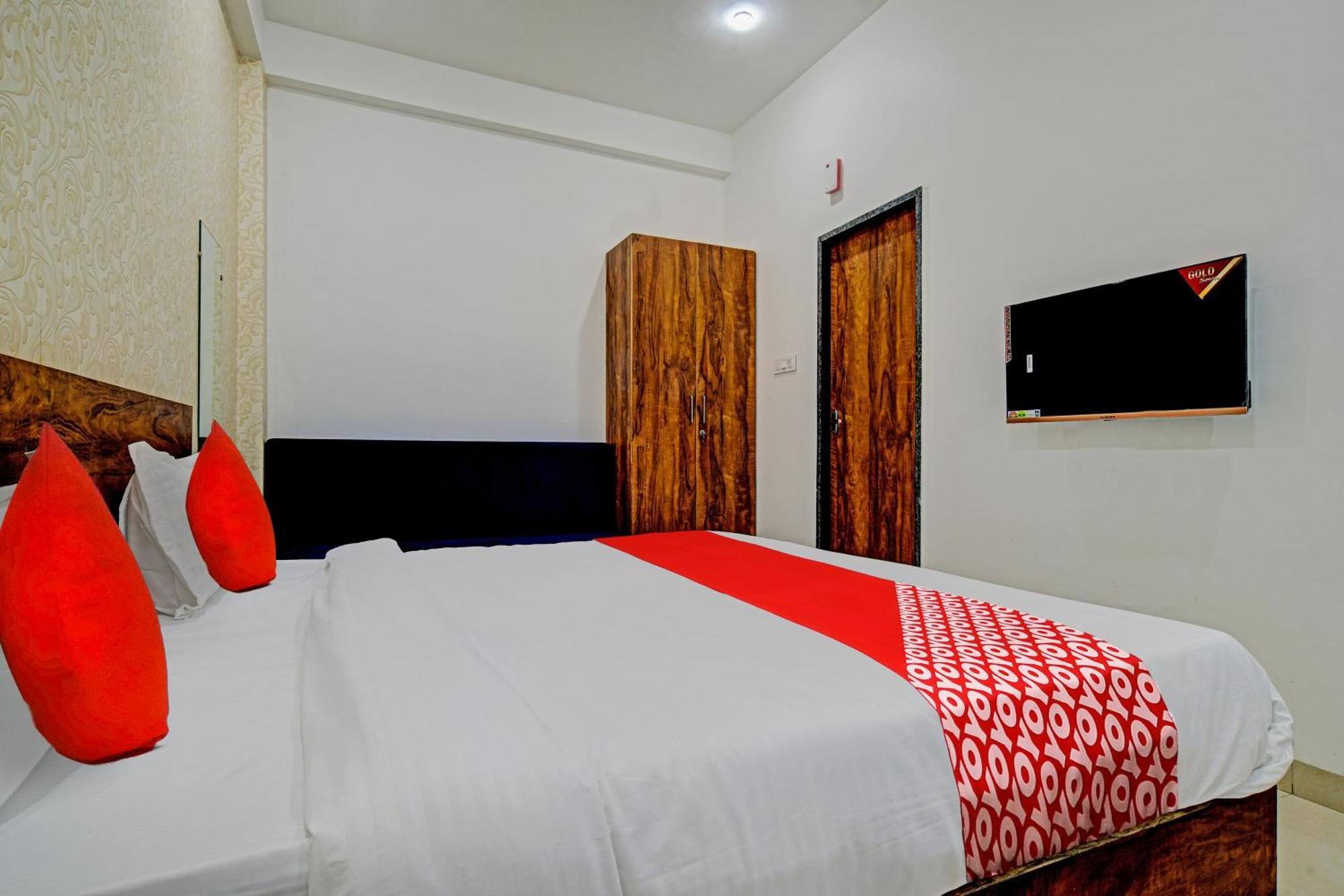 Oyo Flagship Hotel Blue Tick Indore Exterior foto